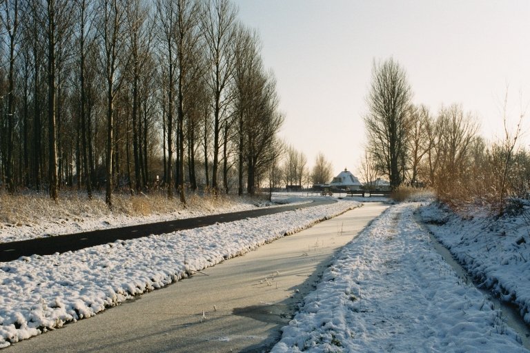 2004010207 sneeuw
